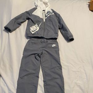 Boys Nike set size 7